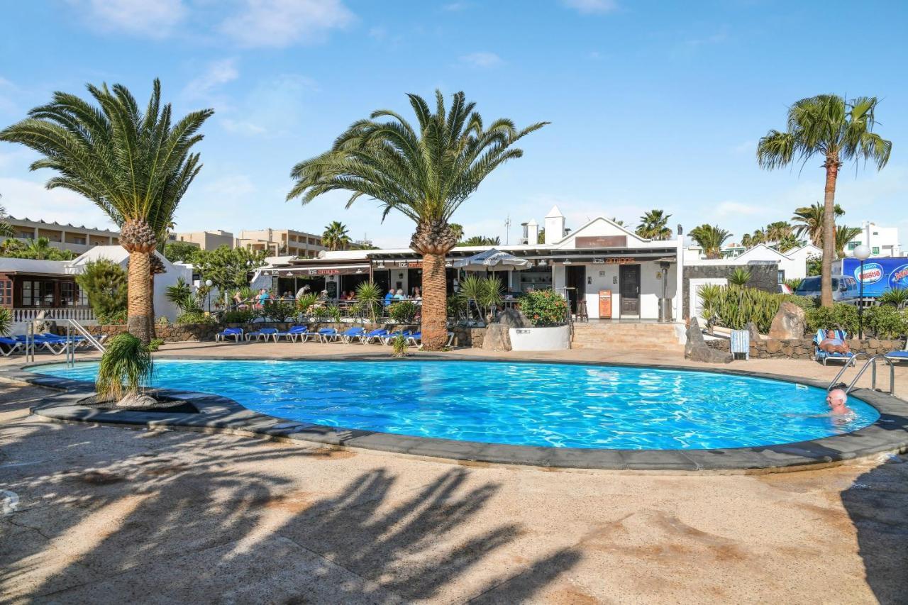 Bungalow Playa Bastian Costa Teguise Exteriör bild