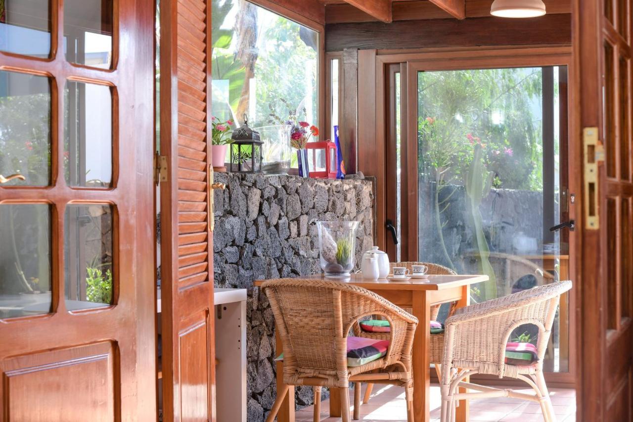 Bungalow Playa Bastian Costa Teguise Exteriör bild